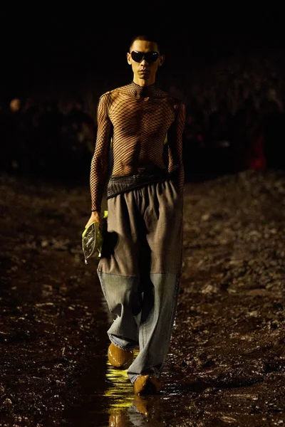 Look 62